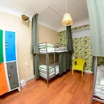 Travel&Live Porto Hostel