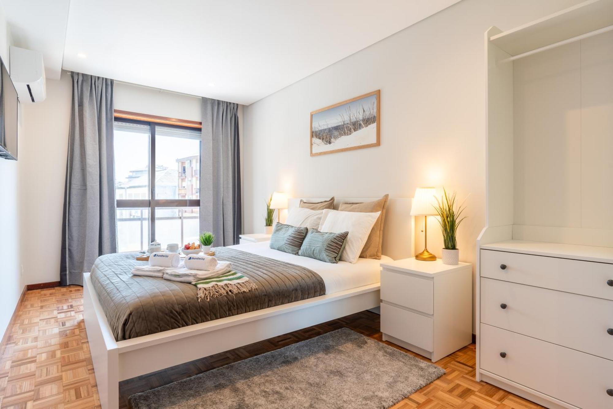 Host Wise - Bright And Elegant Urban Flat With Balcony Apartamento *