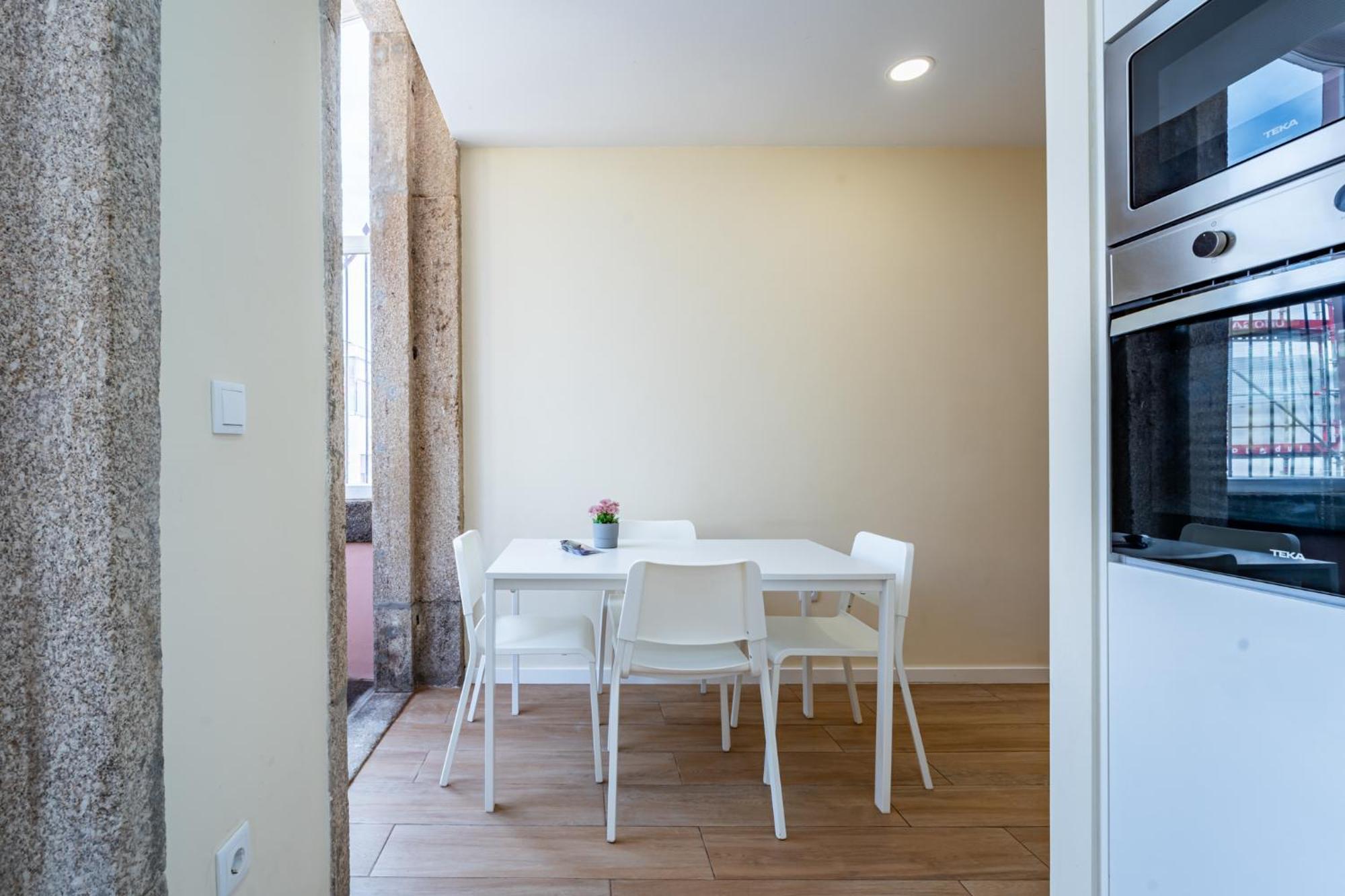 Close To Everything Your Gray Prm 2t Apartamento *