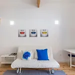 Urban Little House 173