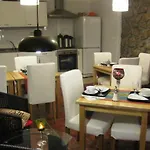 Residencia Pedra Antiga