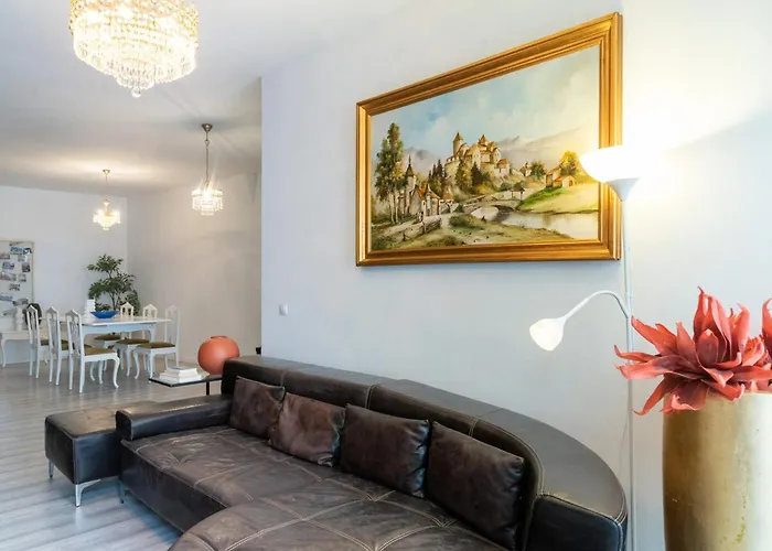 Stylish Apartment In Porto, Balcony.