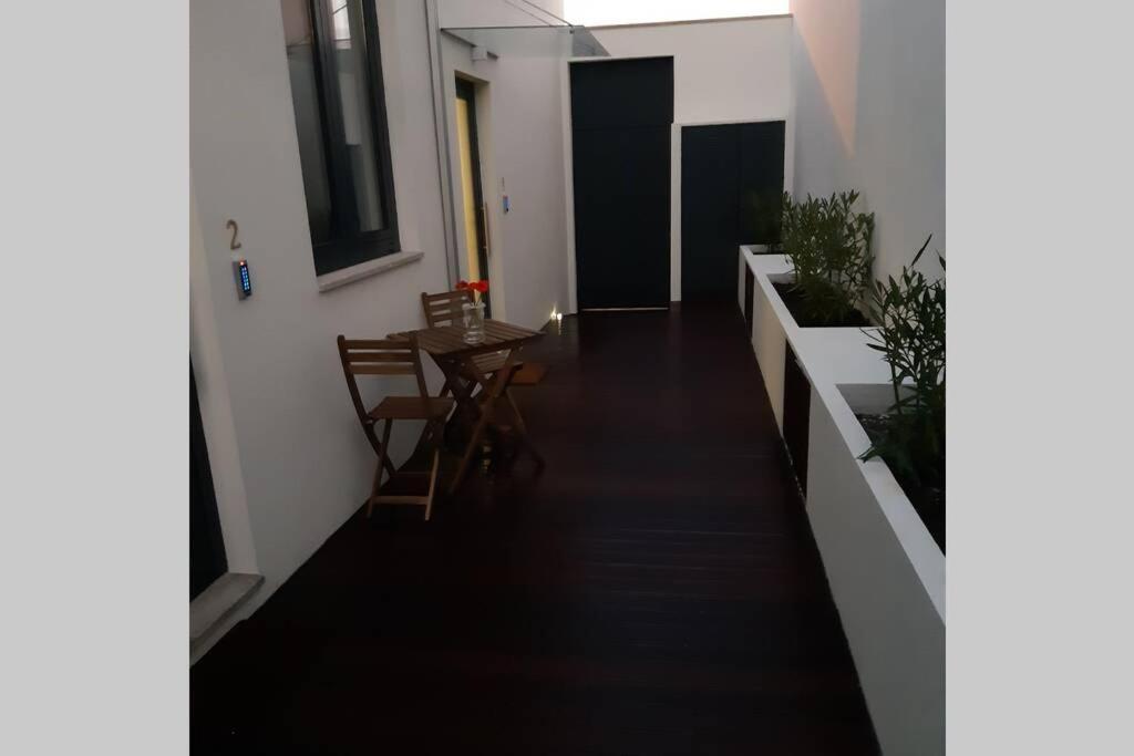 Maravilhoso Apartamento No Centro Do C 1 *