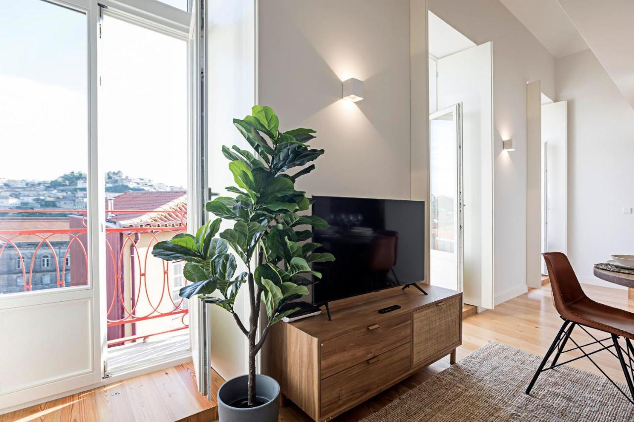 Stunning Duplex Near River By Lovelystay Apartamento Porto