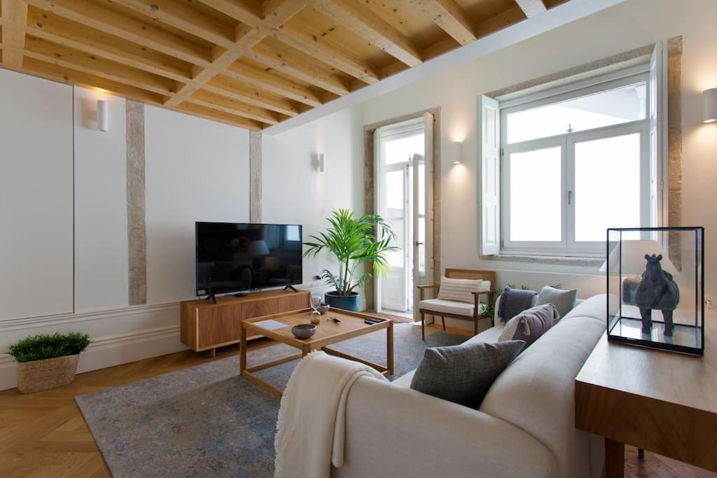 Boutique Rentals- Lovporto Ribeira Historic Center Apartamento Oporto
