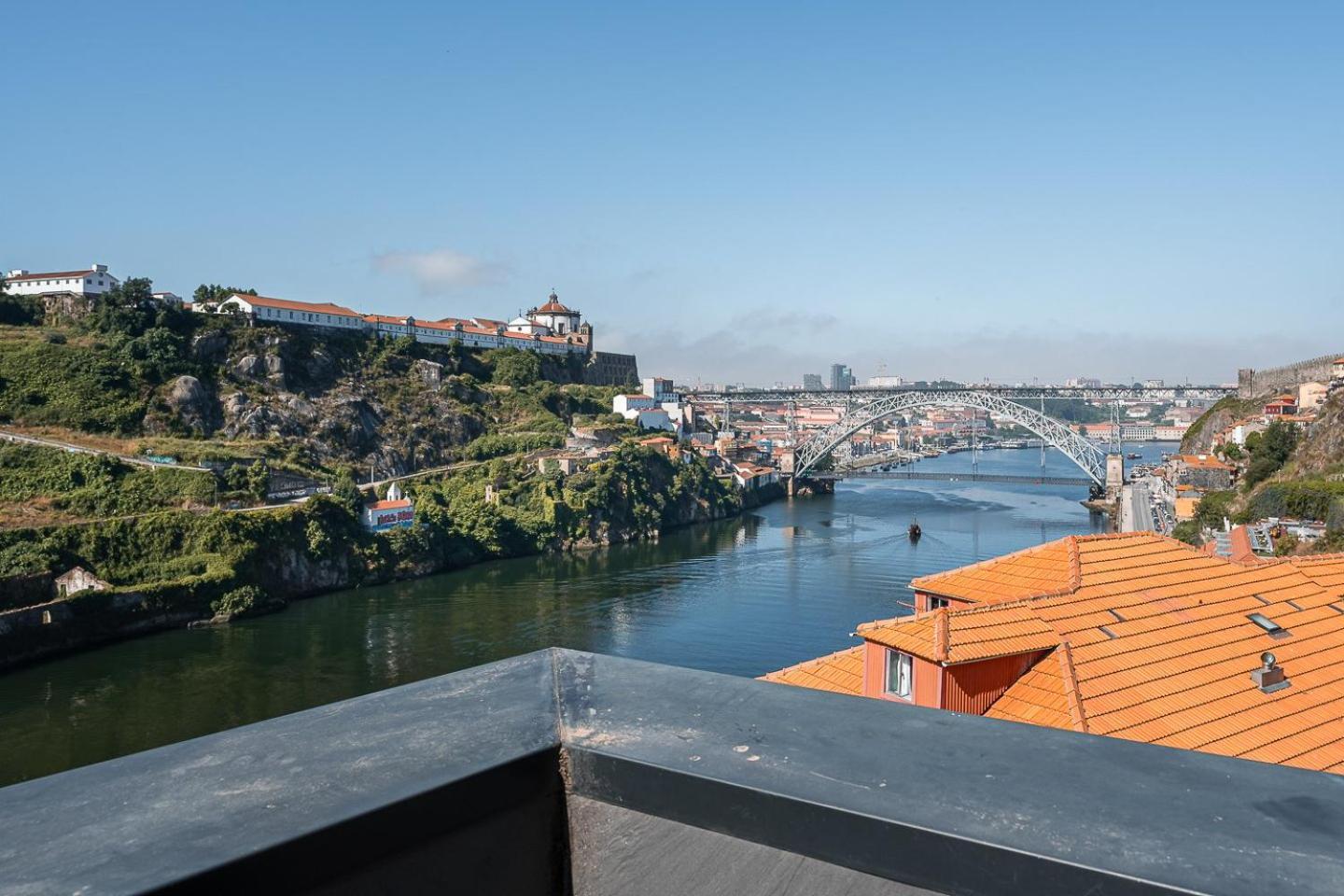 Guestready - An Urban Retreat With River View *