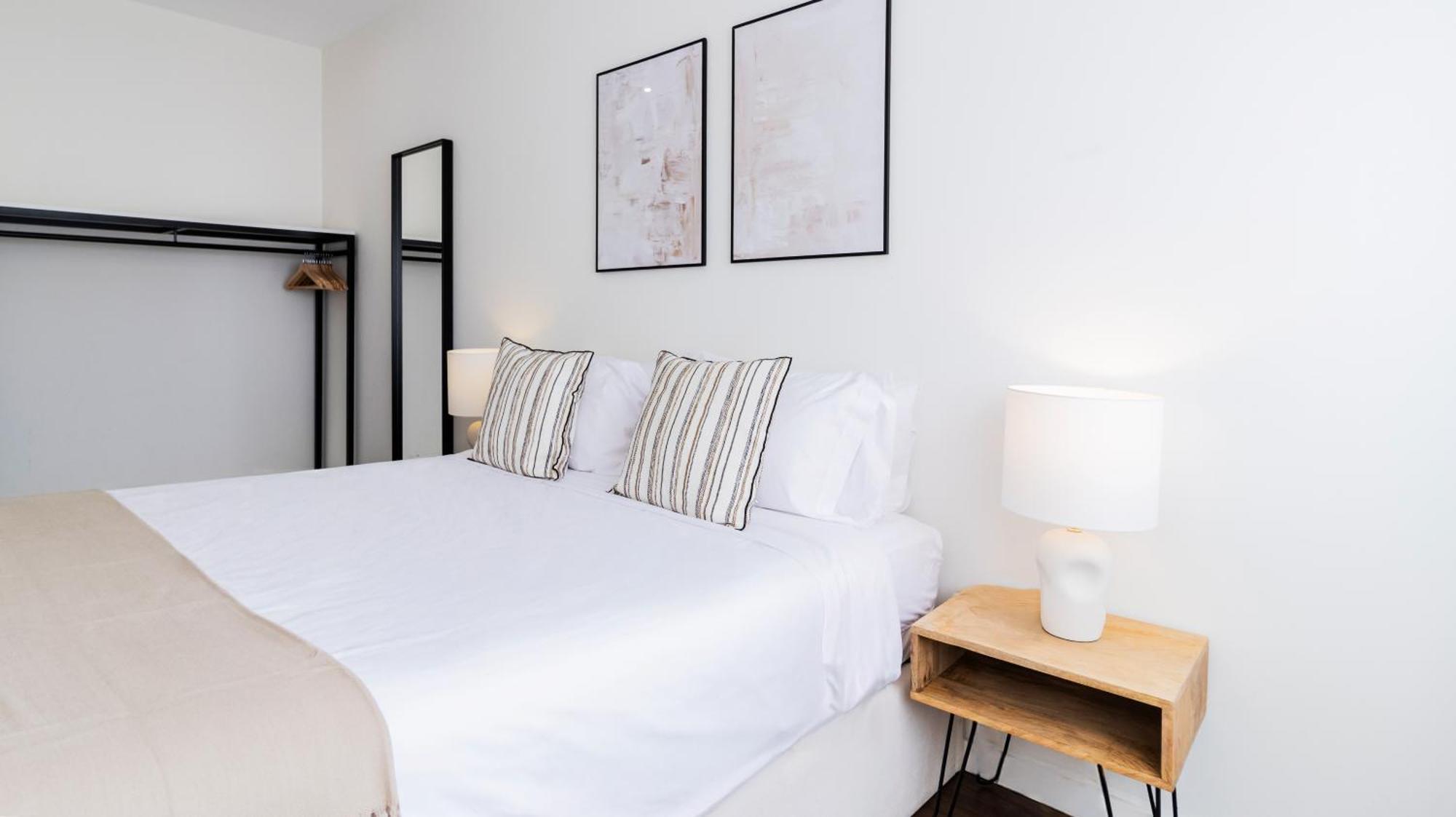 2br Wonder In The Center By Lovelystay