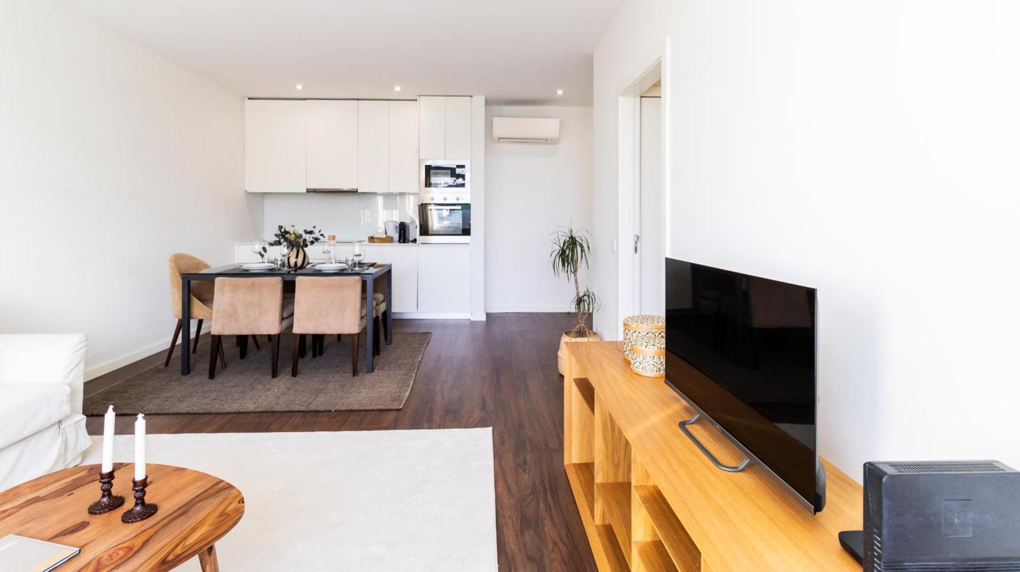2br Wonder In The Center By Lovelystay Porto