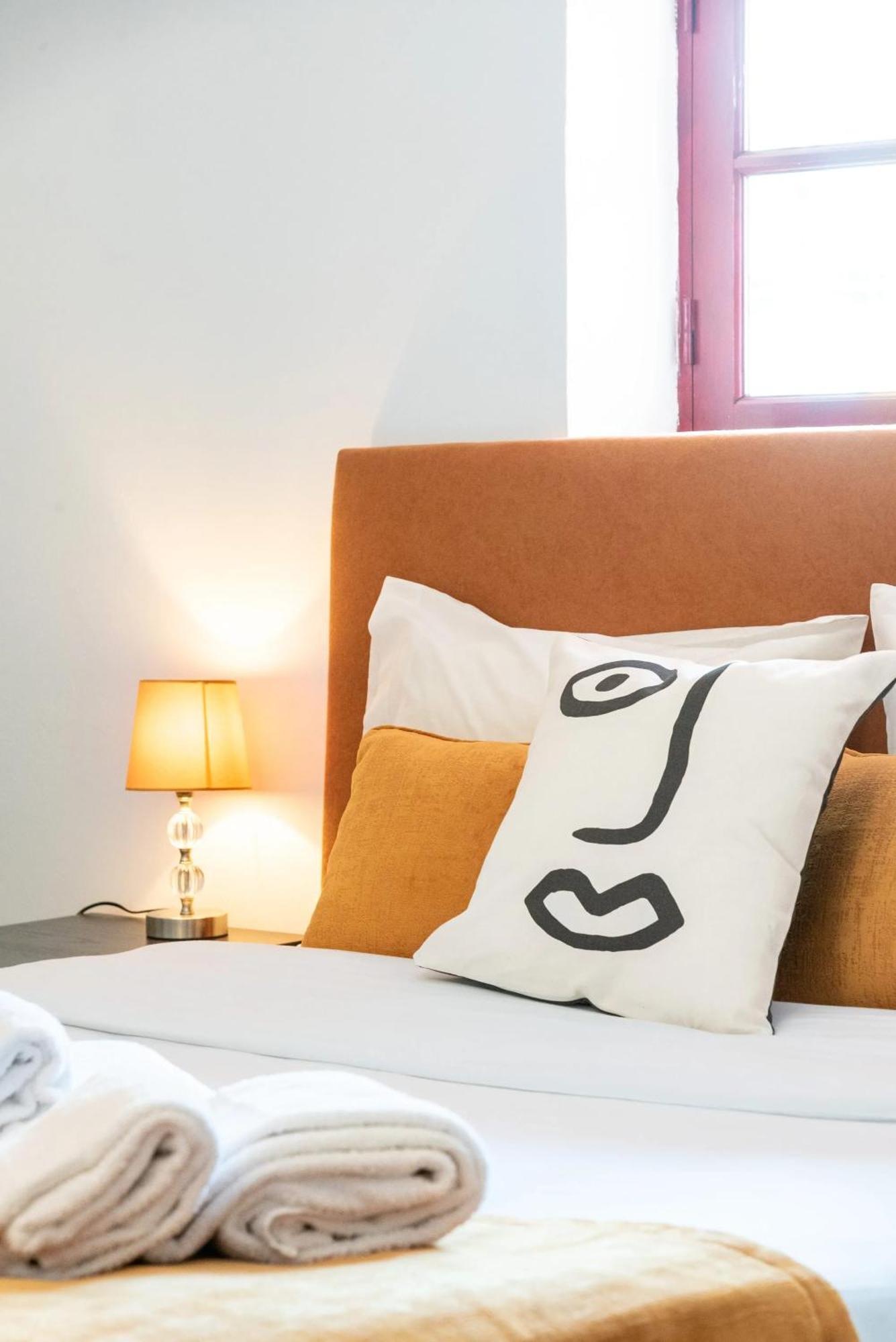 Stylish In Porto, Balcony. * Oporto