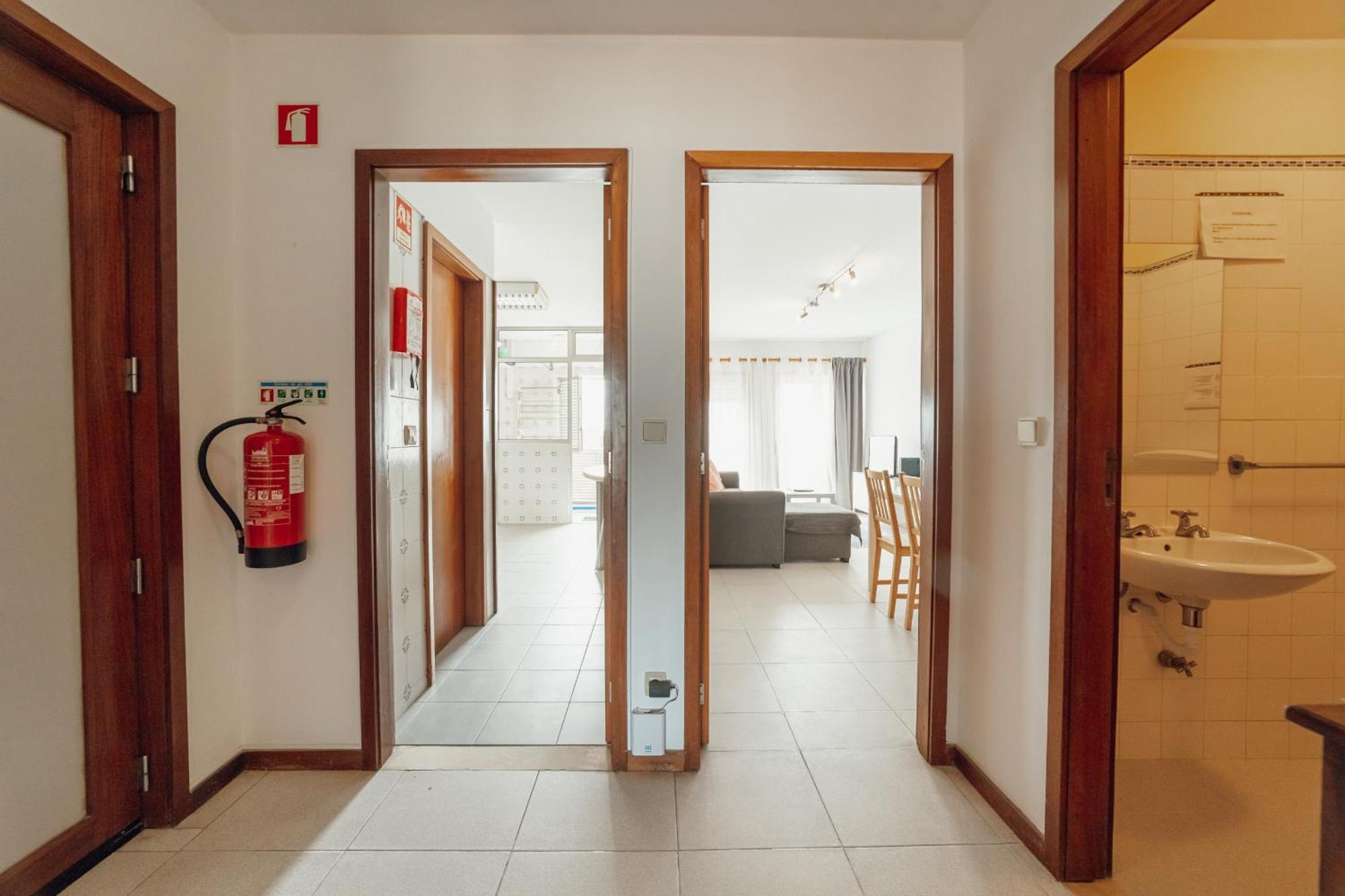 Espinho Modern 3 Bedroom By Vacationy Oporto