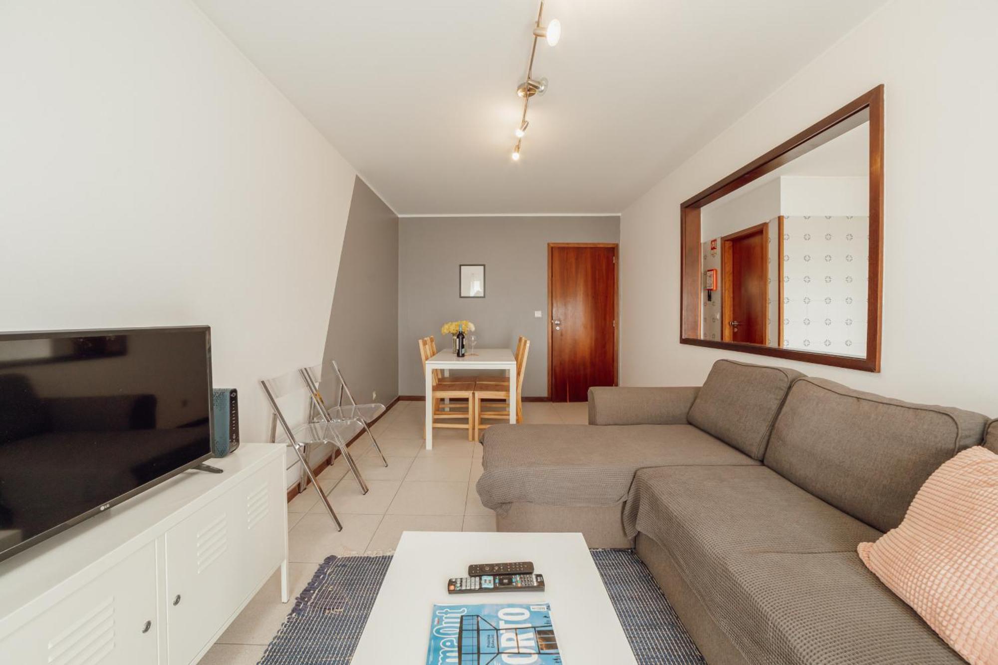 Apartamento Espinho Modern 3 Bedroom By Vacationy *