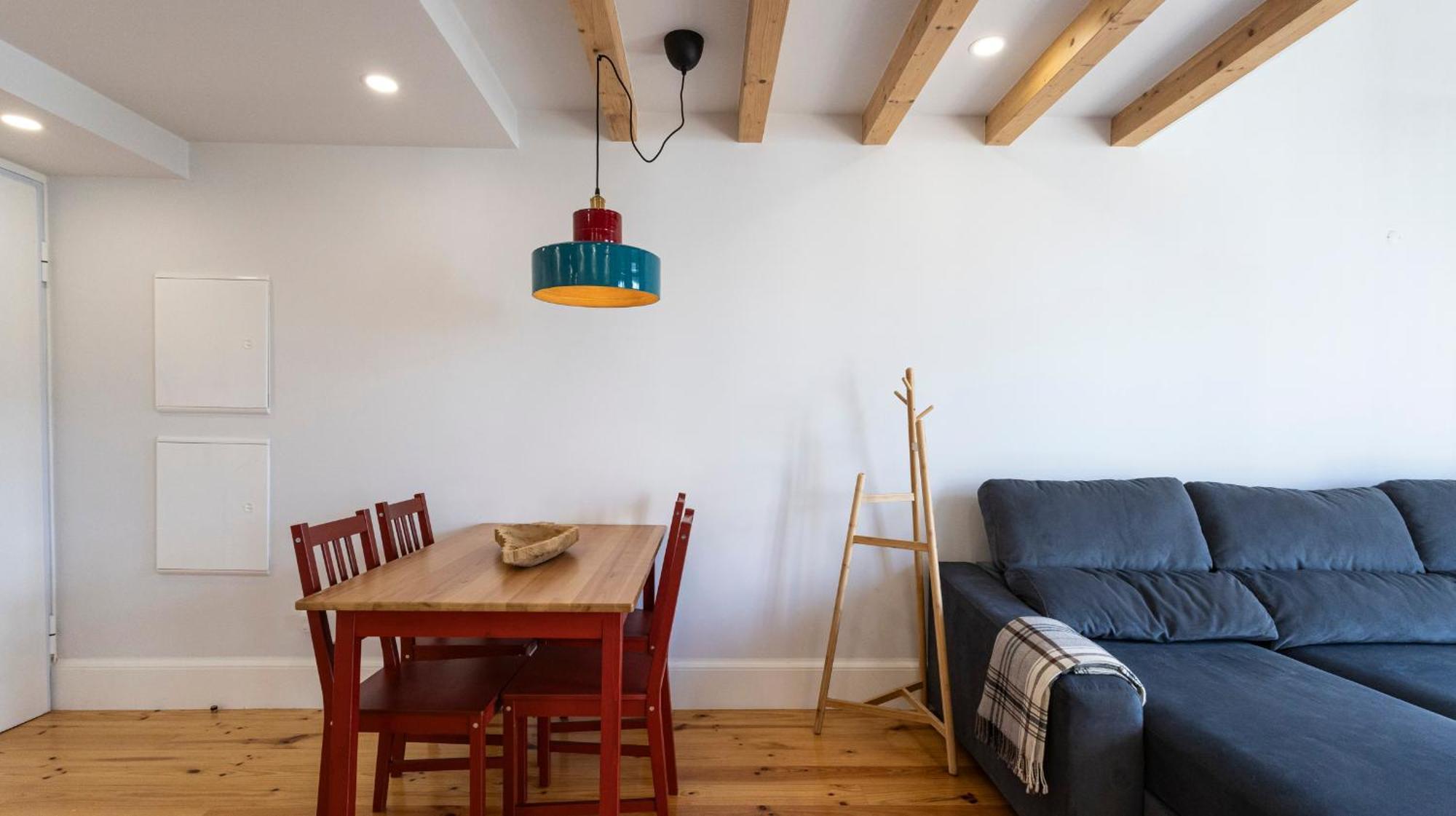 Apartamento Stylish Duplex With Balcony In By Lovelystay