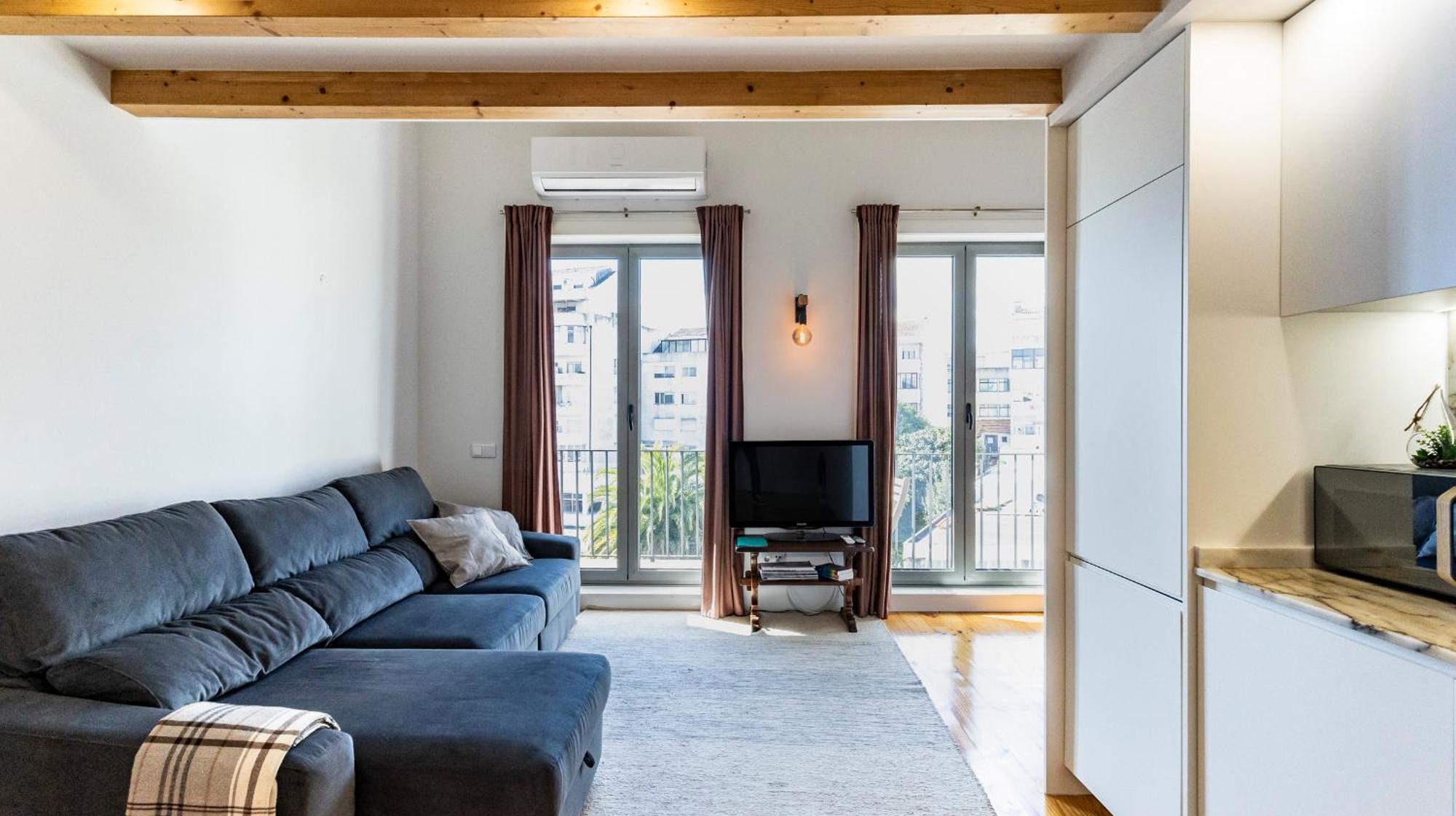Apartamento Stylish Duplex With Balcony In By Lovelystay *