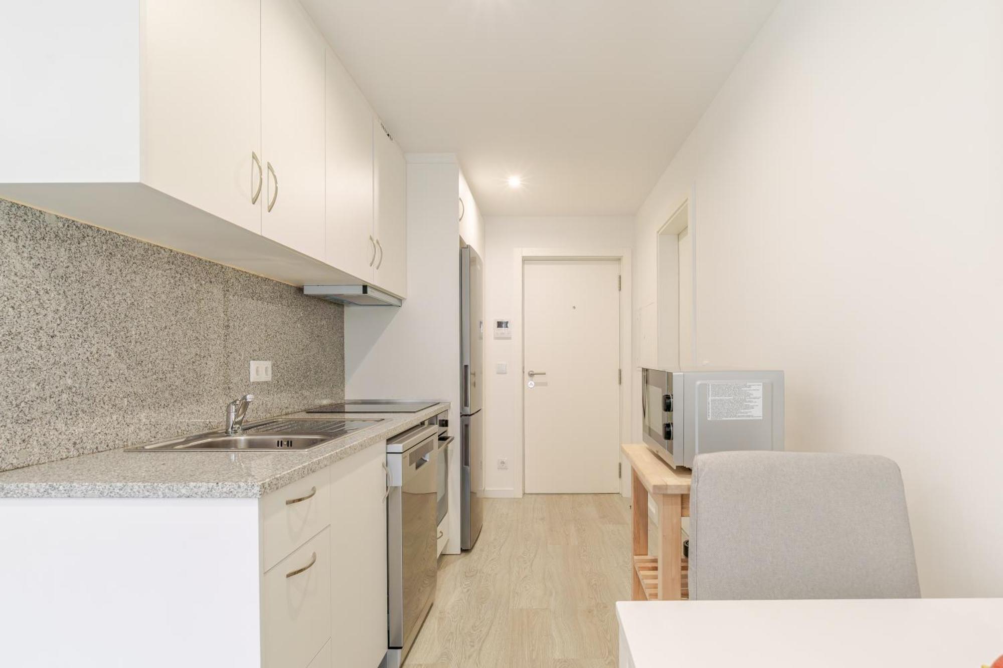 Hostwise - Modern & Bright Apartamento Porto