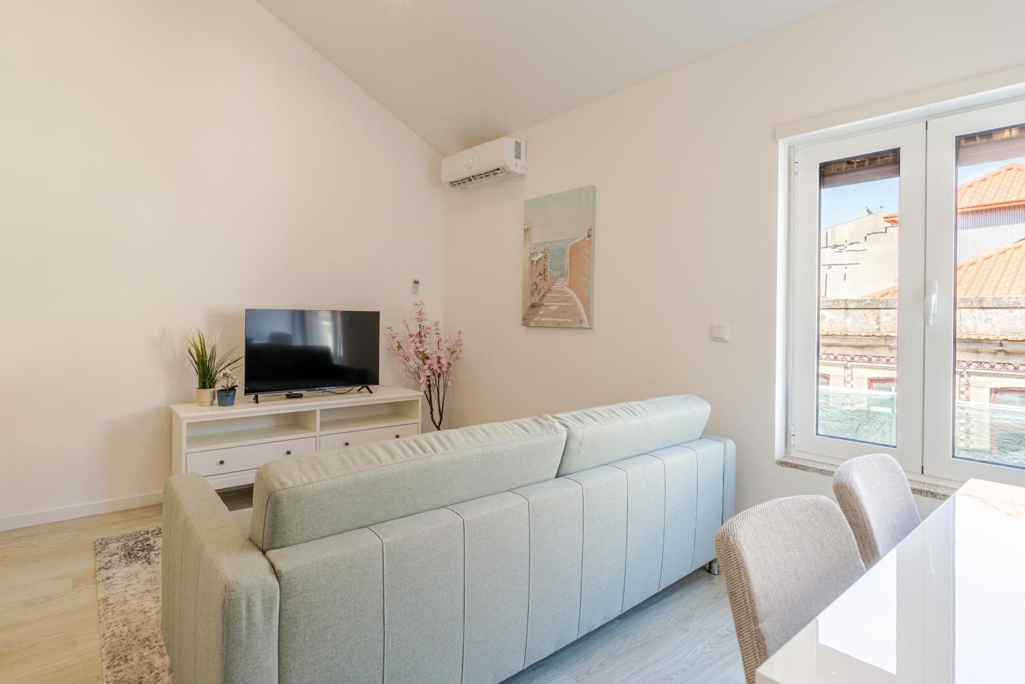 Hostwise - Modern & Bright *