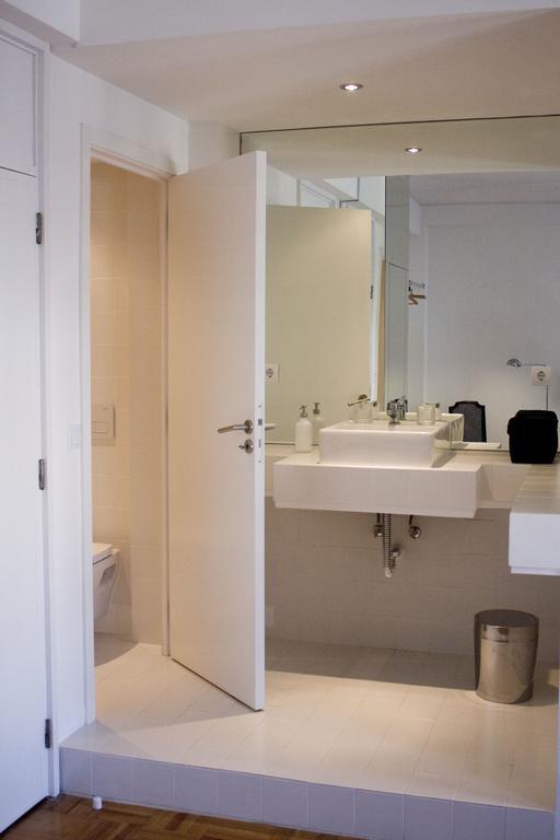 Apartamento 688 *