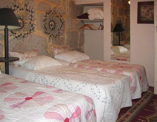 Residencia Pedra Antiga Pensión