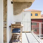Vitoria Over The Roof I