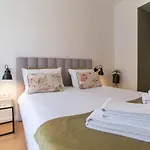 Clérigos Prime Suites by Porto City Hosts
