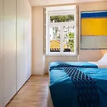 Ribeira Trendy Flat In Medieval Mercadores Street