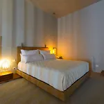 Flh Esqvta Luxury Housing