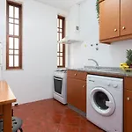 Host Wise - Classy Amazing Flats