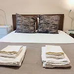 Porto Main Square Penthouse Apartment