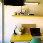 Standard Studio Foz Cool Living
