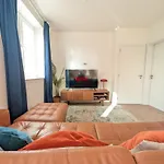 Dvnest - Premium 1Br Apartment Designed For Remote Work