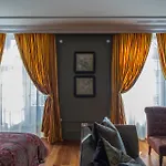 M Maison Particuliere Porto