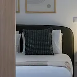 Bright 2Br Flat Near Praca Da Galiza By Lovelystay