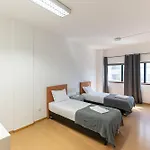 Oporto Spacious Apartment