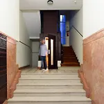 Modern Apartment For 13 Guests