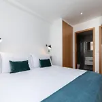 Modern Apartment For Two Guests
