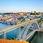 Cozy Urban Apartment In Porto
