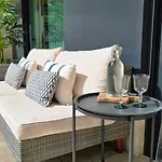 Central Apartment With Parking & Terrace
