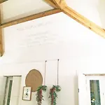 BOUTIQUE Rentals - Garden Studio