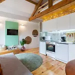 BOUTIQUE Rentals - Garden Studio