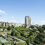Santa Catarina Downtown Apartment