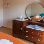 GuestReady- Picaria Orange Apartment