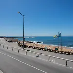 Liiiving In Porto - Luxury Beachfront Apartments