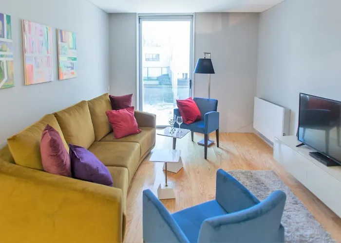 Premium Style Apt By Porto City Hosts