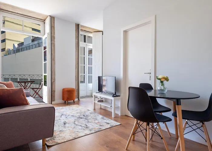 Santa Catarina Porto Housing