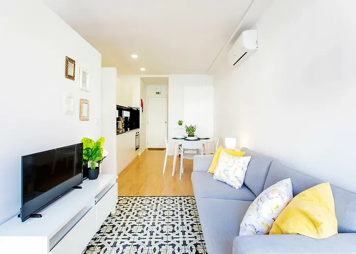 Cosy Porto City Centre 2 Bedroom Apartment