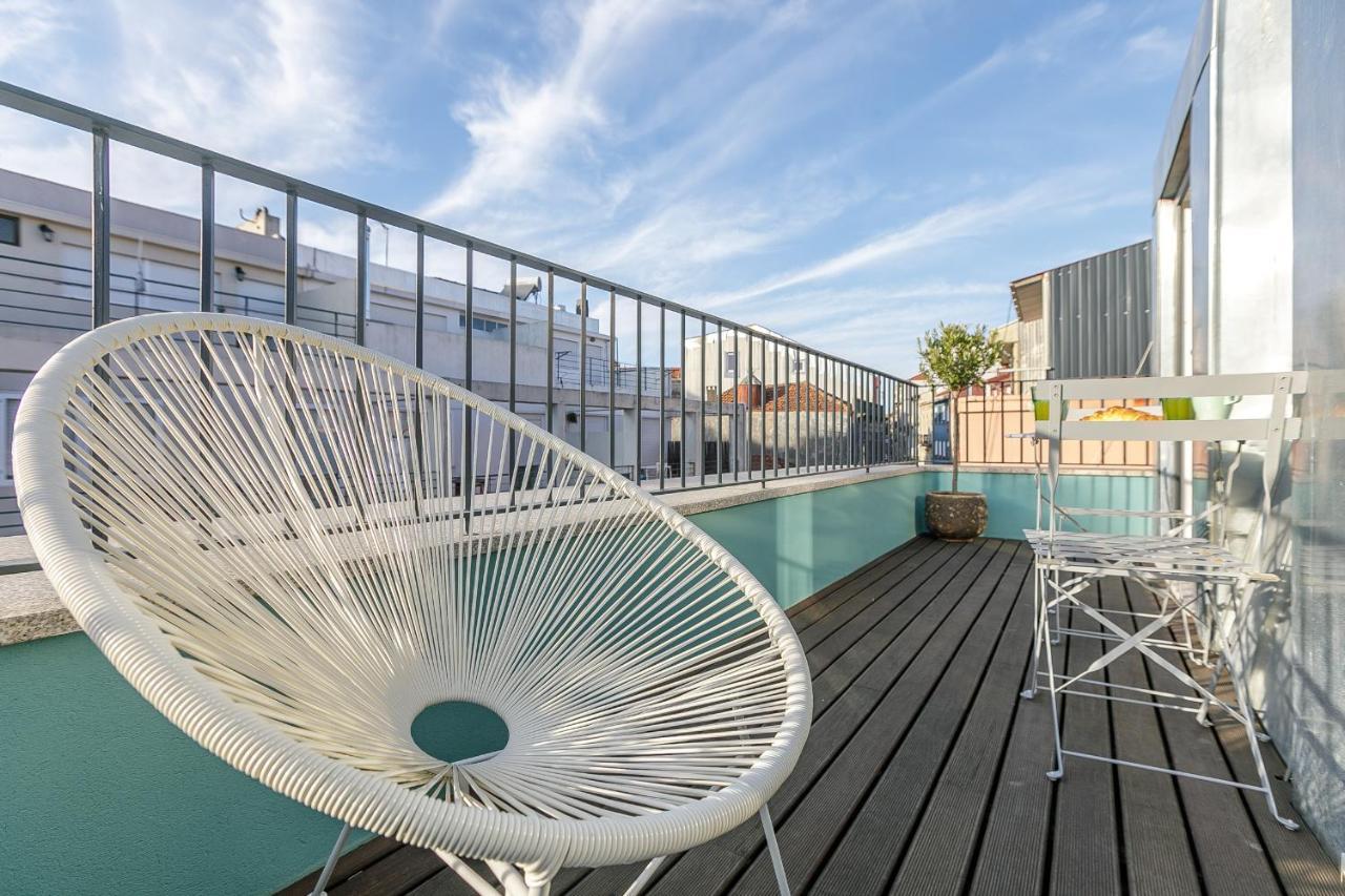 Lovelystay - Downtown With Pool, Ac And Balcony Apartamento Oporto