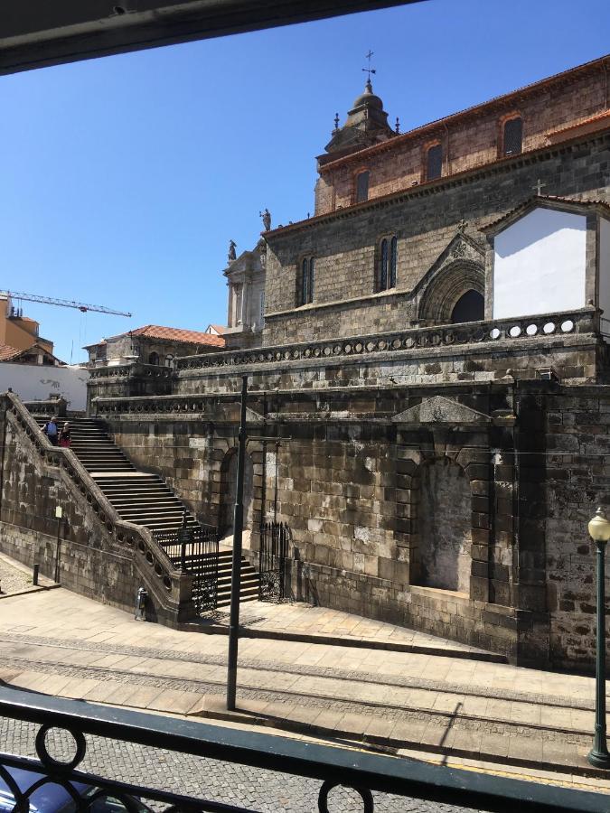 Acomodação com café da manhã  Pimms Ribeira Porto
