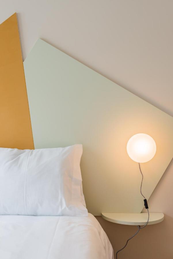 Apartamento Amazing Duplex - Mid Century Experience & Parking Oporto