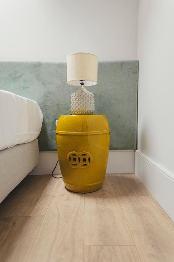 Vibrant Host Solutions - Heroismo's Metro Oporto
