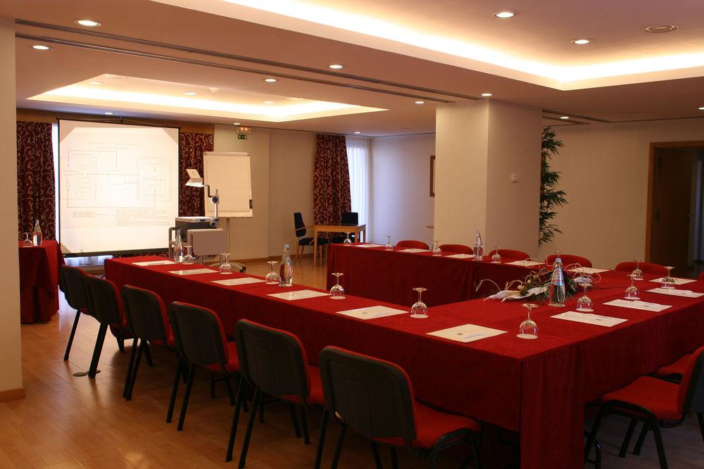 Hotel Portus Cale 4*