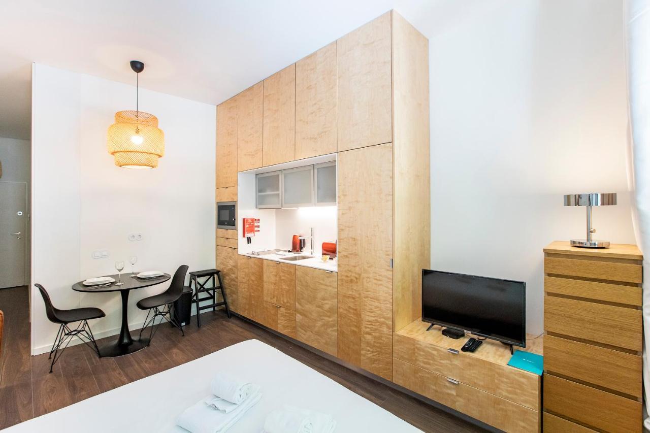 Bakers Square Studio W/ Ac By Lovelystay Apartamento Oporto